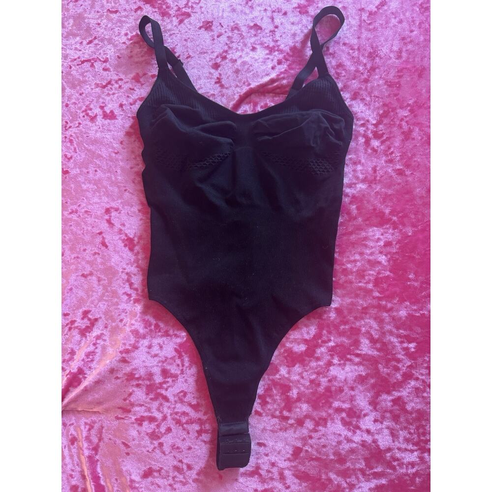 Black Seamless Sculpt Thong Bodysuit Stretchy Adjustable Straps Women's Small